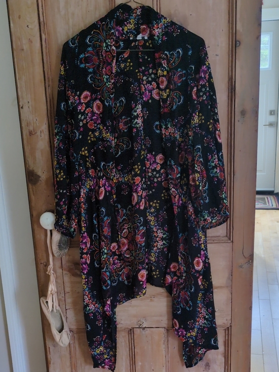 Patrons of Peace Other - Patrons of Peace Black Floral Asymmetrical Skirt